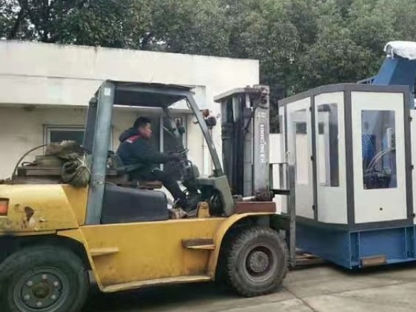 叉车装卸作业注意事项
